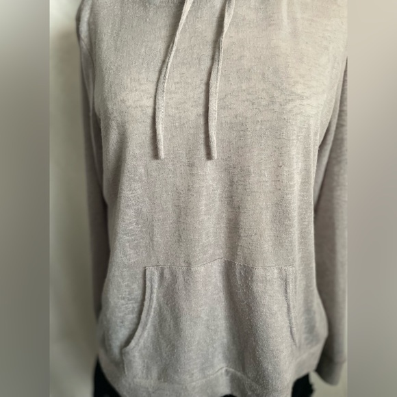 Semi-sheer grey pullover hoodie sz s - Picture 3 of 7